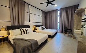 Atlantis Residence 2Br And 3Br Family Suites